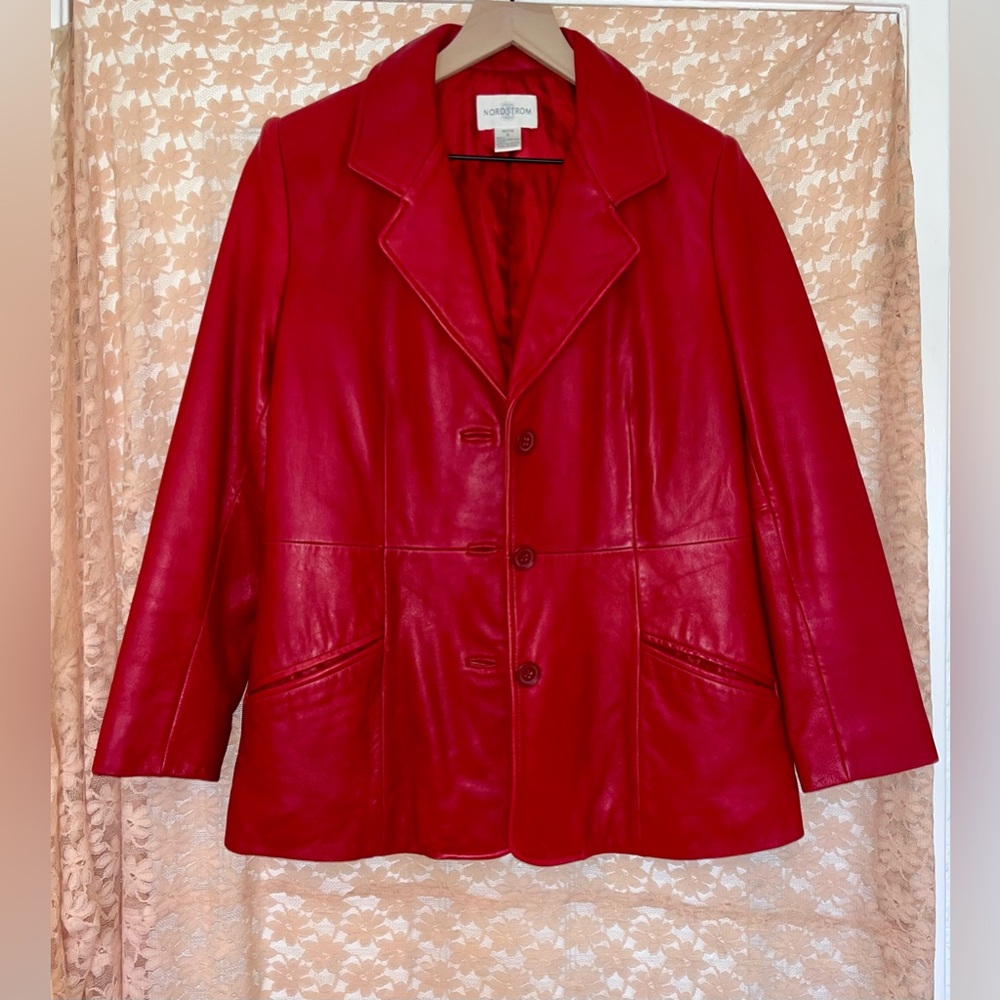 Cherry red vintage leather jacket 🍒